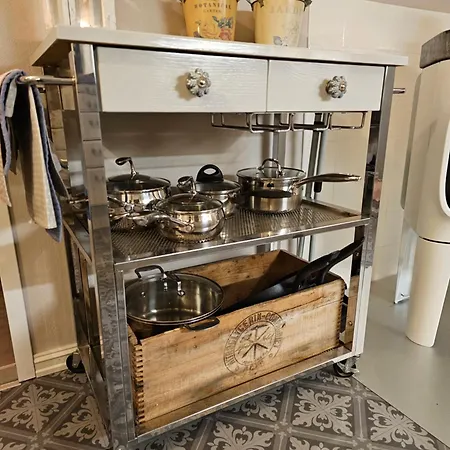 Charming With Sea And Mountain View 度假居