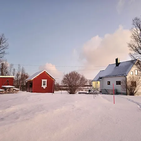 Charming With Sea And Mountain View *